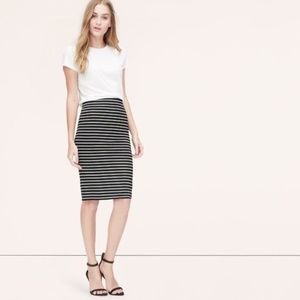 LOFT | NWT | Striped Pull On Pencil Skirt